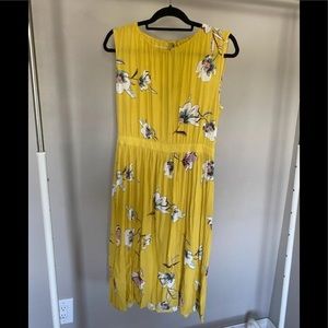 Zara women’s floral dress size L